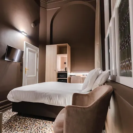 Hotel Golden Tree Brugge
