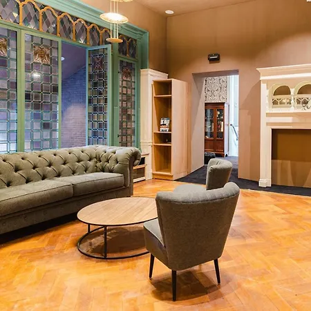 Hotel Golden Tree Brujas