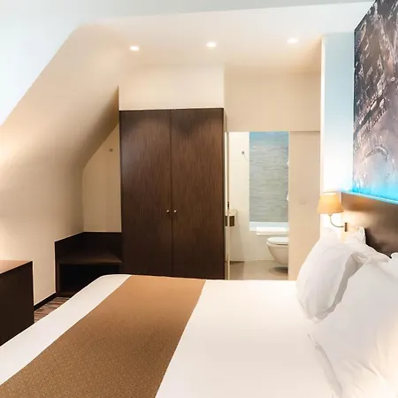 Hotel Golden Tree